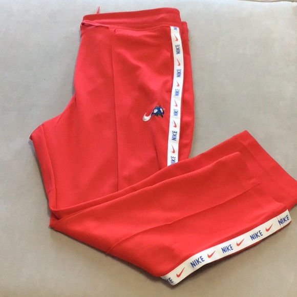 SOLD!! 😁 Nike ultra femme tropical theme track pants! Size Large - Picture 2 of 14